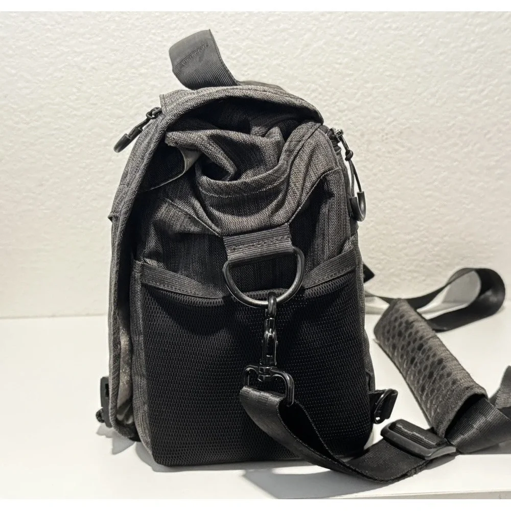 Tenba DNA 11 Camera Messenger Shoulder Bag Graphite Gray Complete W Inserts EDC